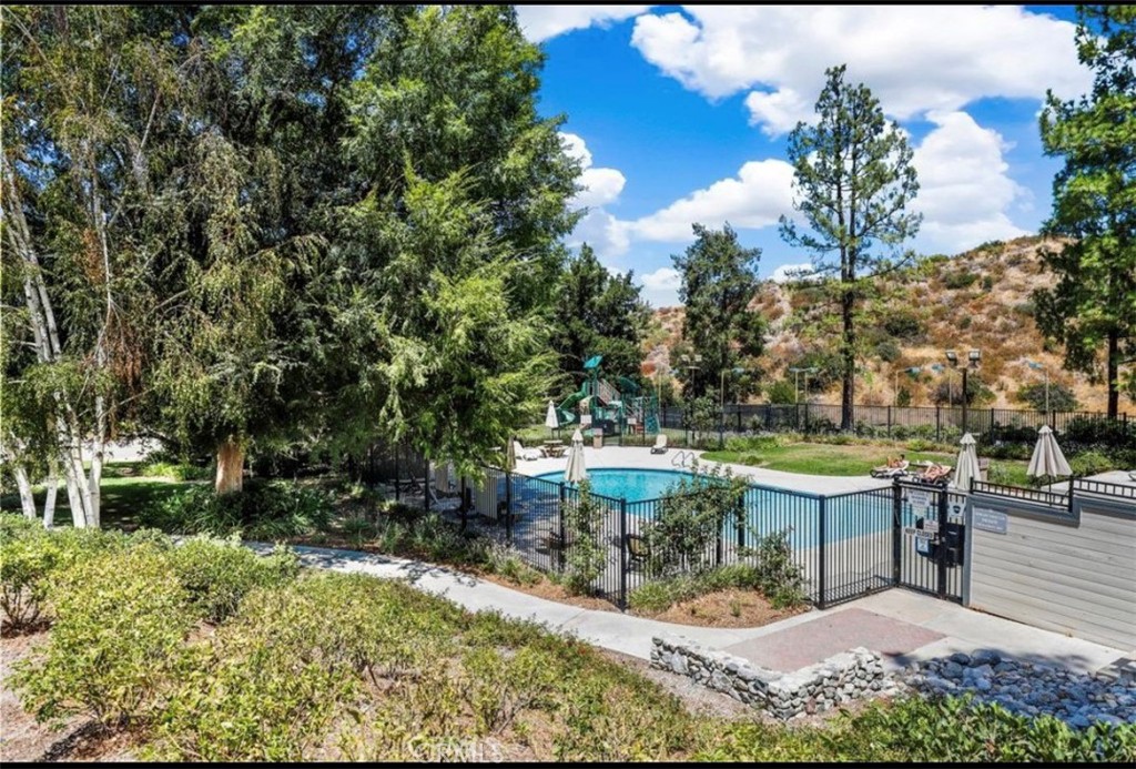 Hidden Valley (HDNV) - Residential