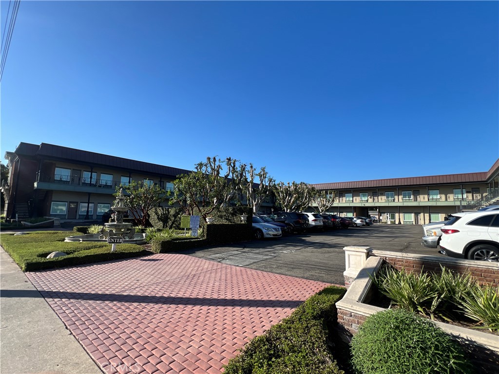 1913 E 17th Street 118