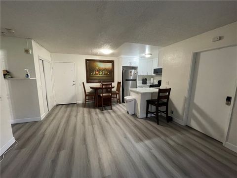 450 E 4th Street 124 Santa Ana CA 92701