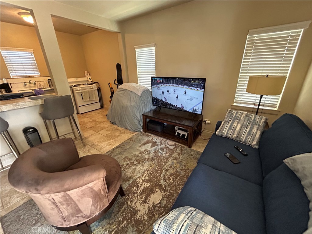 34302 Pacific Coast 4