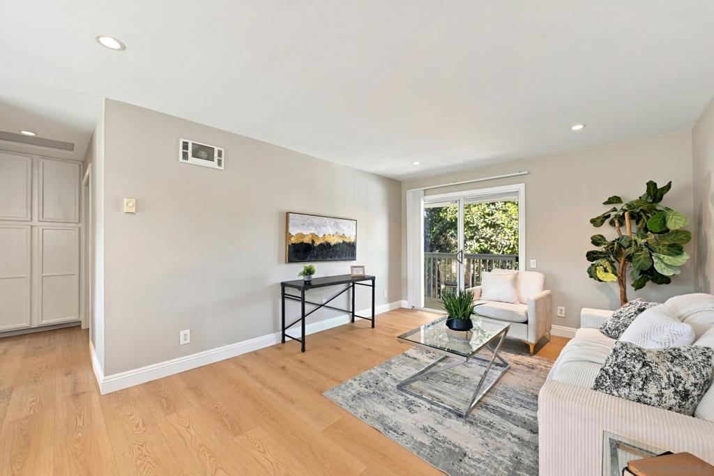 6333 College Grove 2206