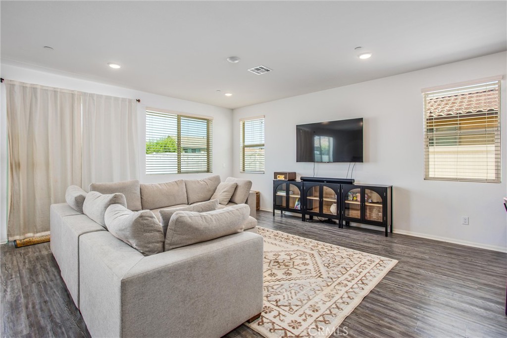 1737 Arcus Court