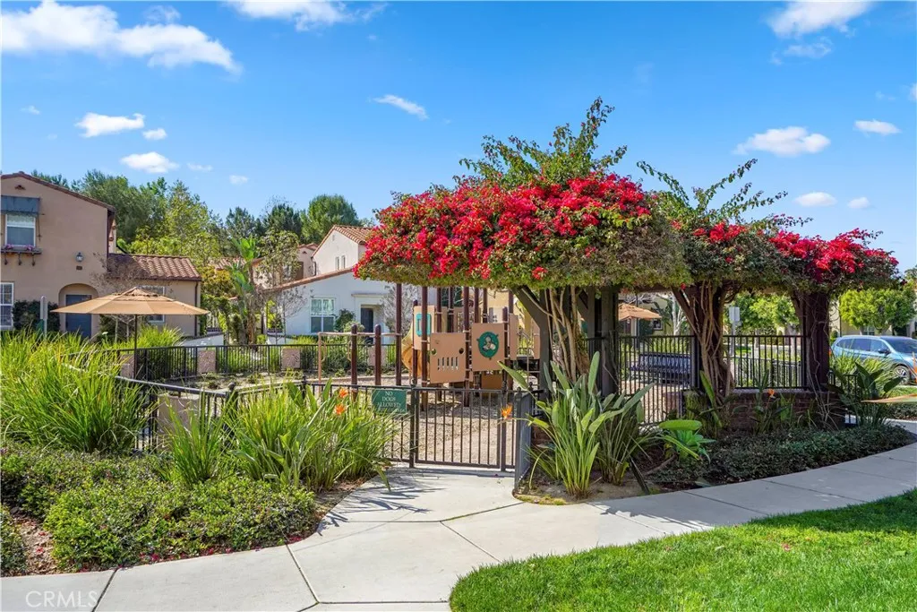 Irvine, California 92603, United States, 2 Bedrooms Bedrooms, ,2 BathroomsBathrooms,Residential,Active,189259