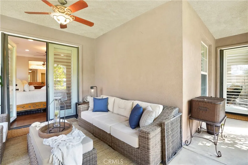 Irvine, California 92603, United States, 2 Bedrooms Bedrooms, ,2 BathroomsBathrooms,Residential,Active,189259