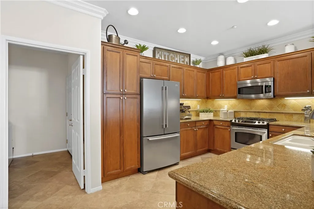 Irvine, California 92603, United States, 2 Bedrooms Bedrooms, ,2 BathroomsBathrooms,Residential,Active,189259