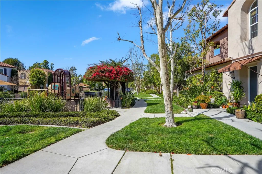 Irvine, California 92603, United States, 2 Bedrooms Bedrooms, ,2 BathroomsBathrooms,Residential,Active,189259