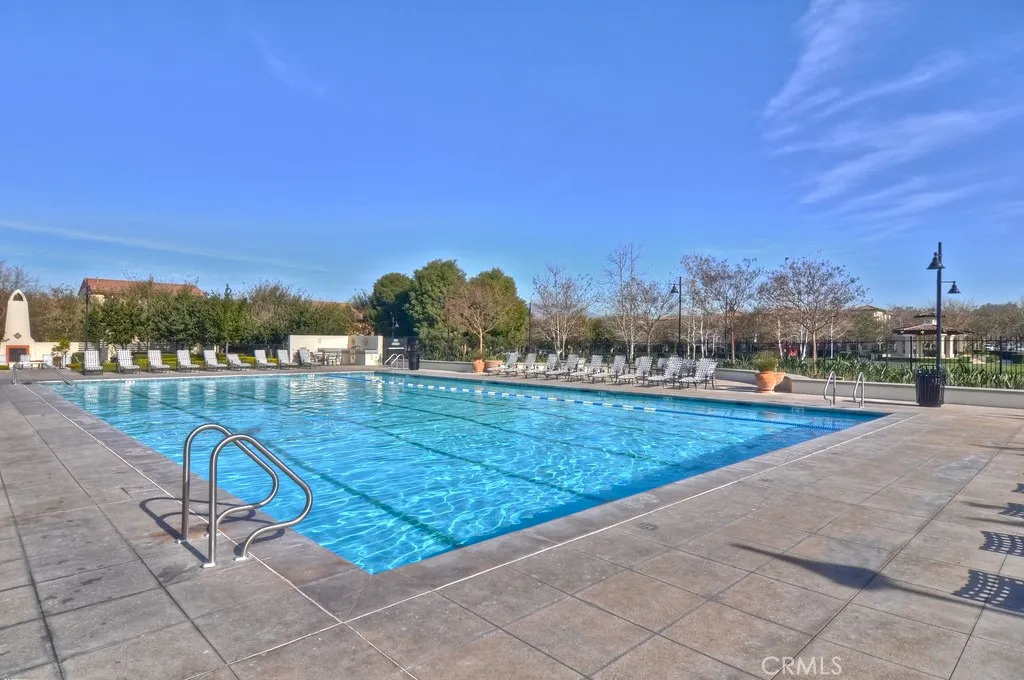 Irvine, California 92603, United States, 2 Bedrooms Bedrooms, ,2 BathroomsBathrooms,Residential,Active,189259