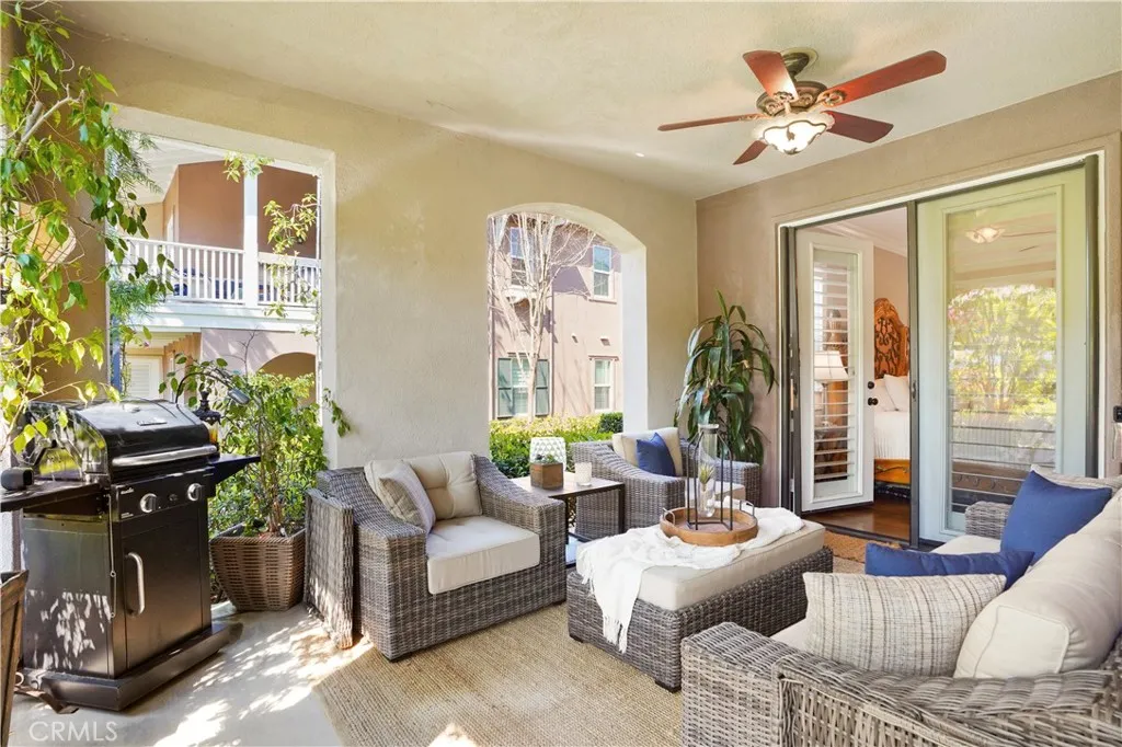 Irvine, California 92603, United States, 2 Bedrooms Bedrooms, ,2 BathroomsBathrooms,Residential,Active,189259