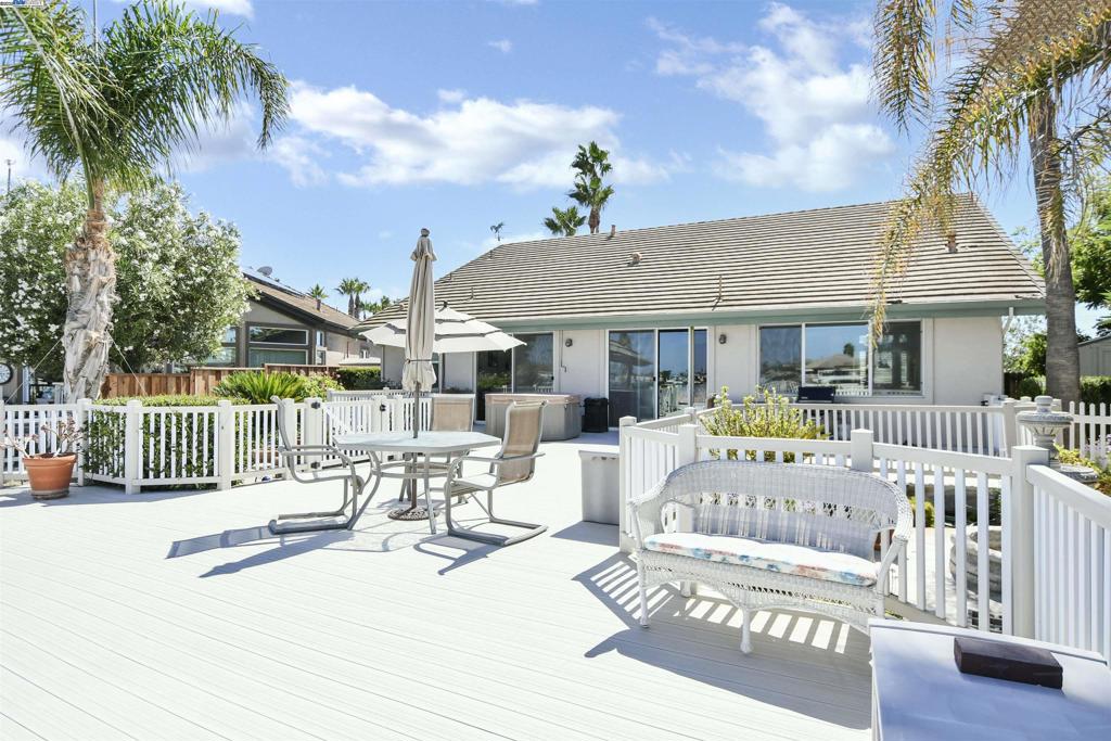 DELTA WATERFRONT ACCESS - Residential