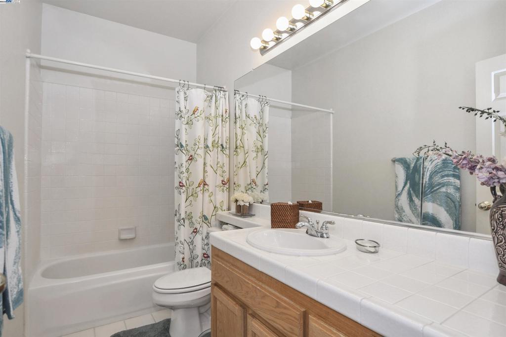 DELTA WATERFRONT ACCESS - Residential