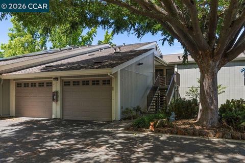 Photo of 3064 Rossmoor Parkway PKWY #3, Walnut Creek, CA 94595 (MLS # 41136710)