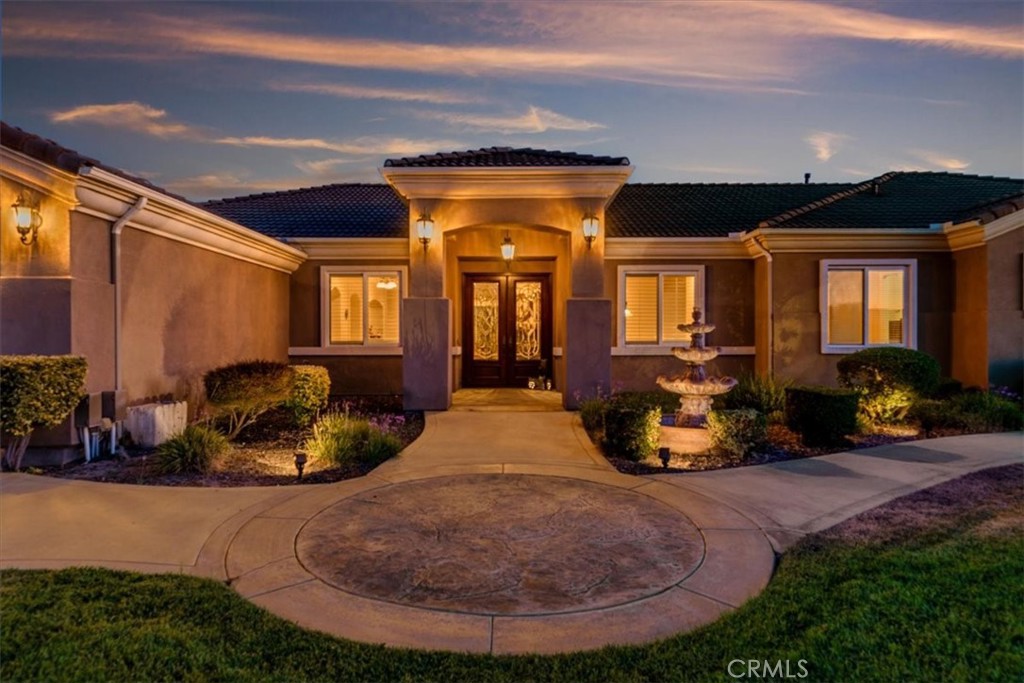22515 Santa Clarita Corte