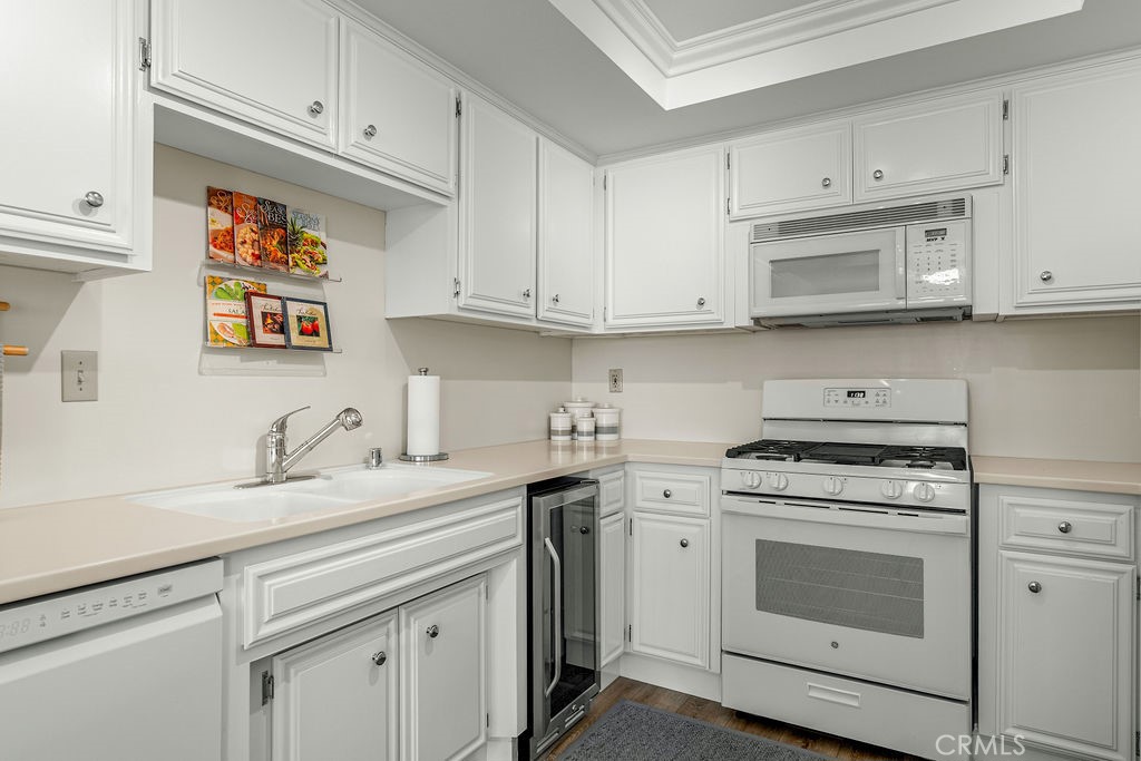1110 W 10th 104