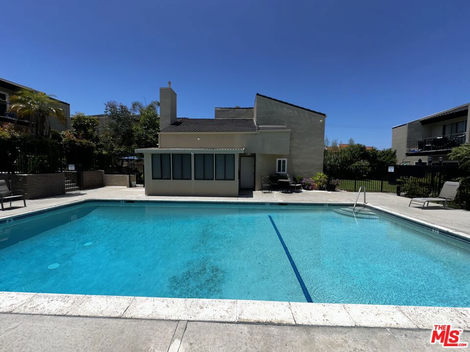 3422 Maricopa Street 109