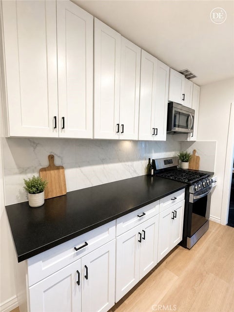 Photo of 12612 Martha Street, Valley Village, CA 91607 (MLS # SR26148099)