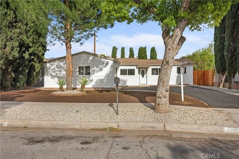 Photo of 4925 N Stoddard Ave, San Bernardino, CA 92407 (MLS # IV26071488)