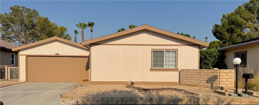 65565 134 Acoma Avenue 134