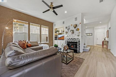 Tiny photo for 5130 5130 Bianco Ct Ct, Pleasanton, CA 94588 (MLS # 41126304)