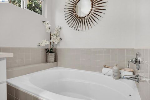 Tiny photo for 5130 5130 Bianco Ct Ct, Pleasanton, CA 94588 (MLS # 41126304)