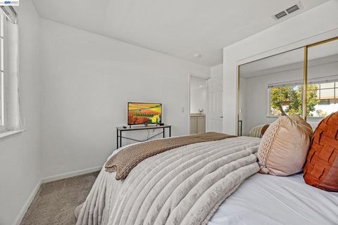 Tiny photo for 5130 5130 Bianco Ct Ct, Pleasanton, CA 94588 (MLS # 41126304)