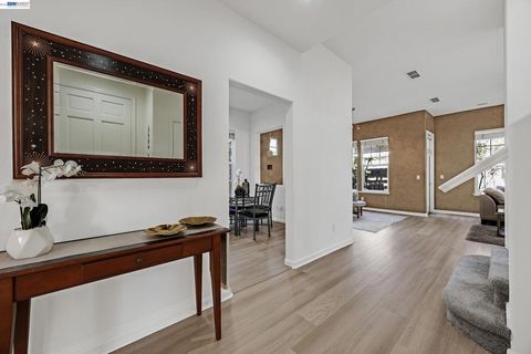 Tiny photo for 5130 5130 Bianco Ct Ct, Pleasanton, CA 94588 (MLS # 41126304)