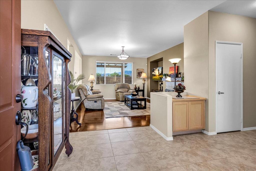 Desert Willow - Residential