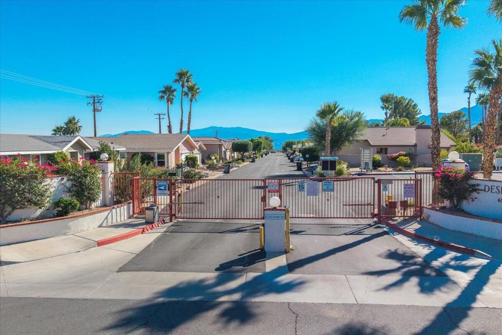 Desert Willow - Residential