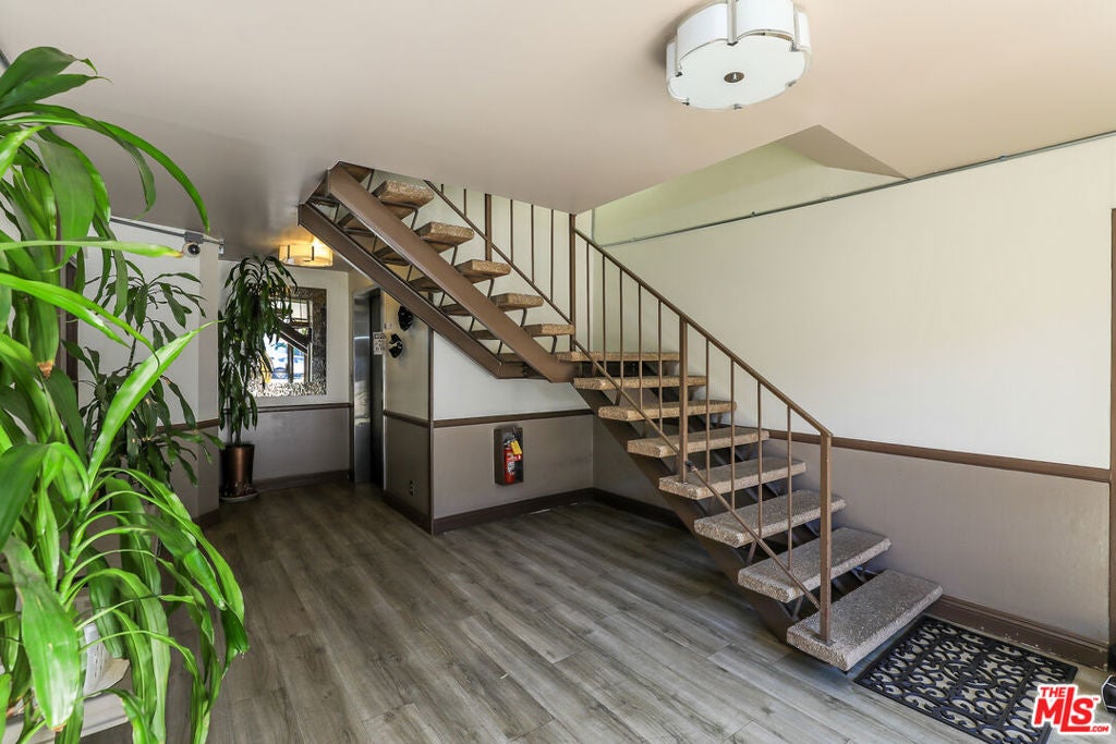 Photo of 953 4th Street #300, Santa Monica, CA 90403 (MLS # 26986829)