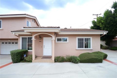 Photo of 3457 E Del Mar Boulevard, Pasadena, CA 91107 (MLS # WS25262129)