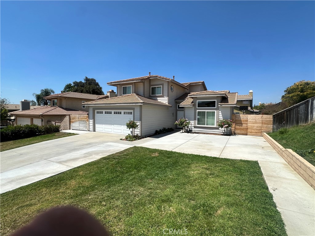 Fantastic turnkey rental. New floors, kitchen and concrete in the back yard. Must see!