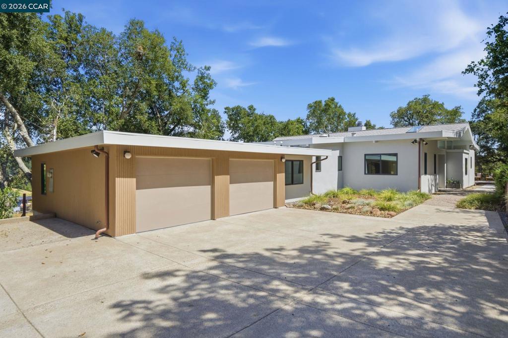 233 Melody Ln Ln, Orinda CA 94563