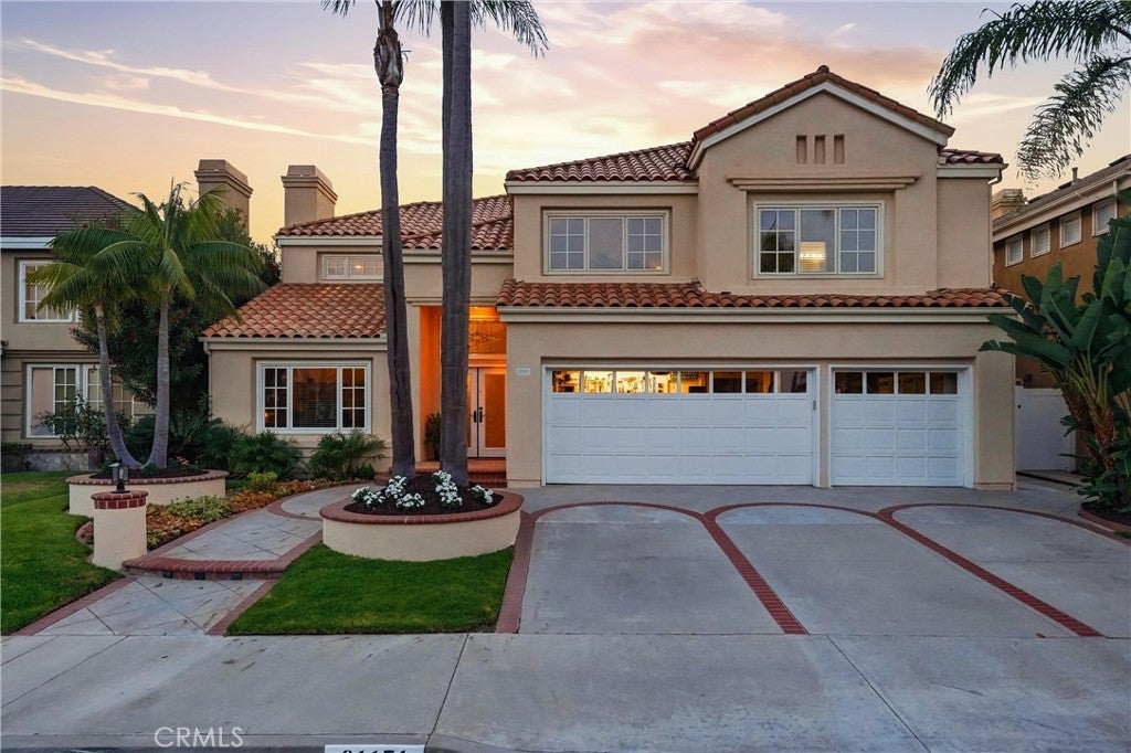 21171 Hillsdale Lane