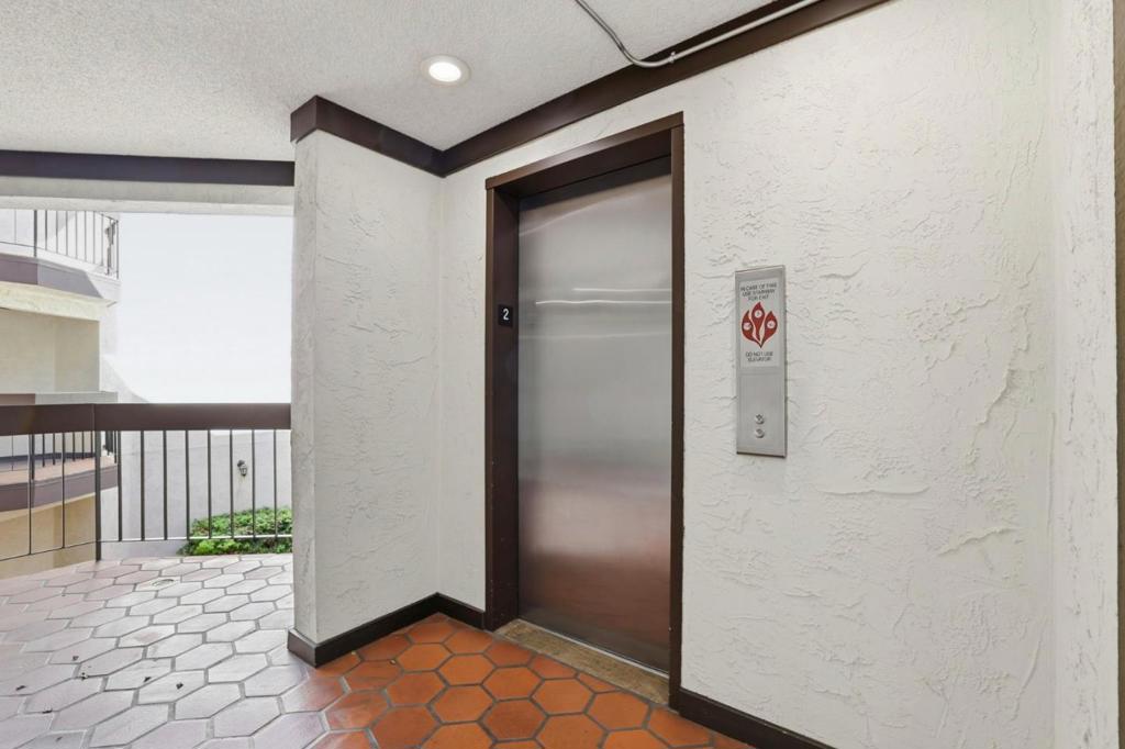 39843 Cedar Boulevard 227