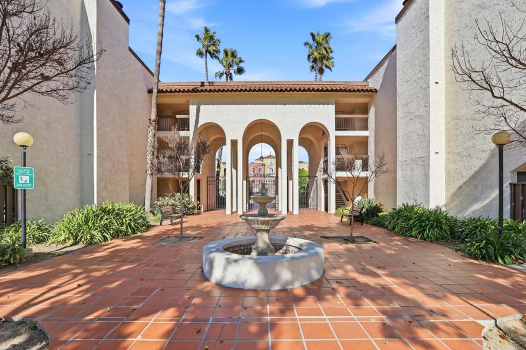 39843 Cedar Boulevard 227