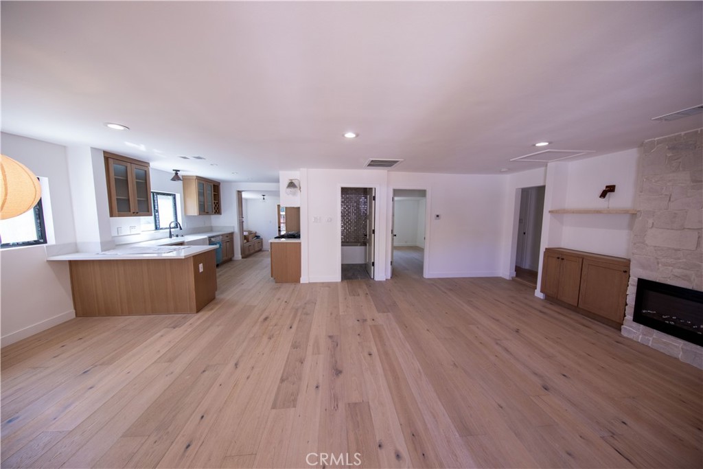 600 E Sierra Madre