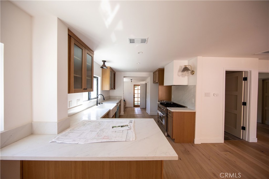 600 E Sierra Madre