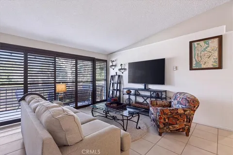 46 Calle Aragon Unit T, Laguna Woods, CA 92637 - MLS#: OC26061977