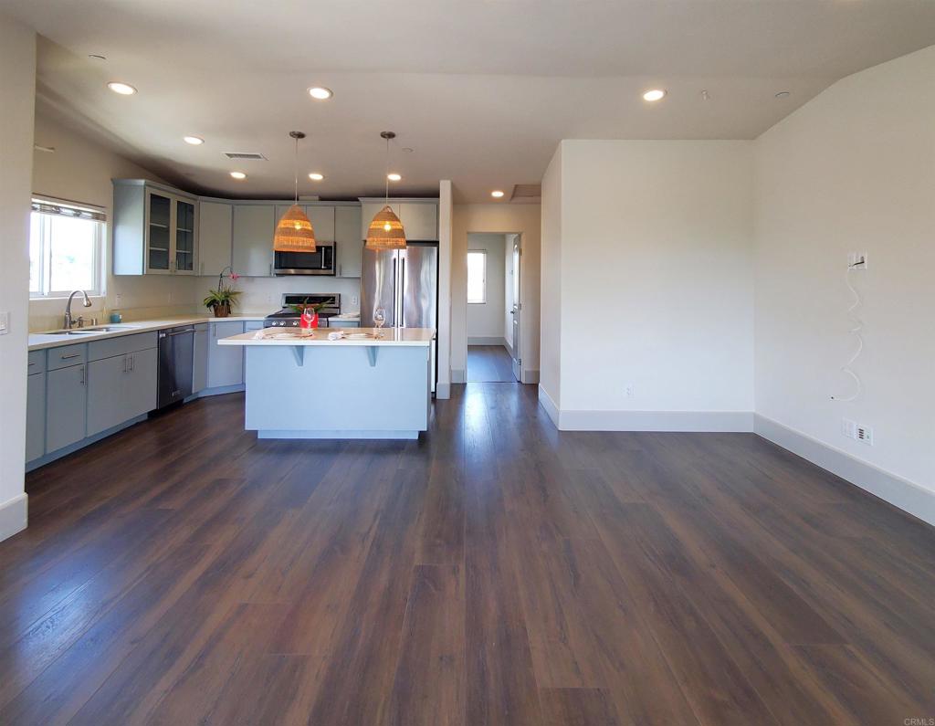 1850 Dora Drive B