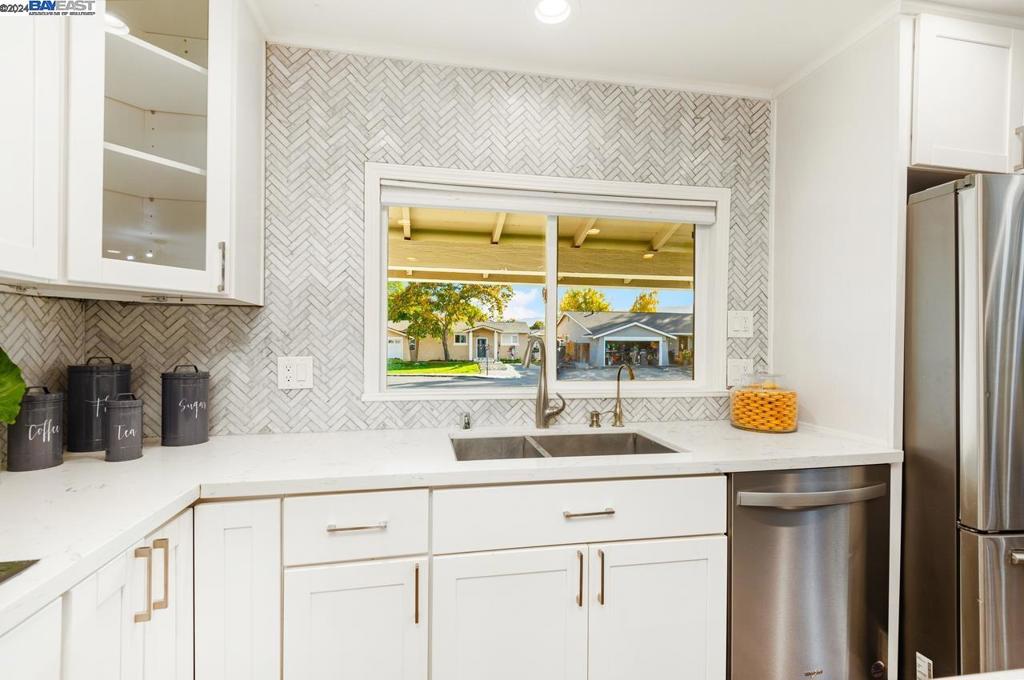 VAL VISTA - Residential