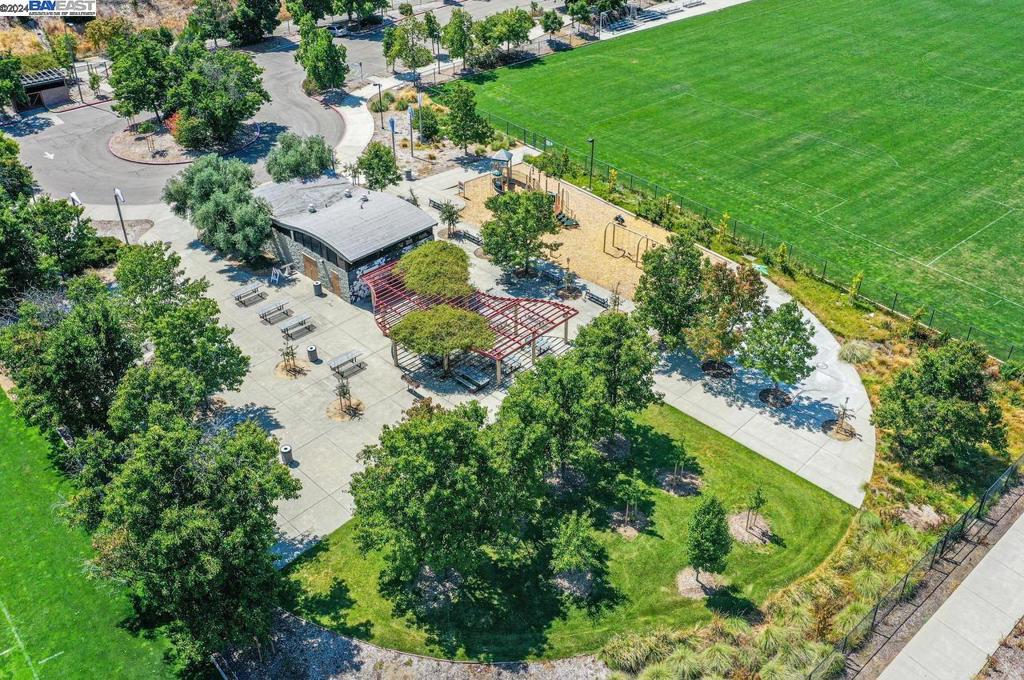 VAL VISTA - Residential