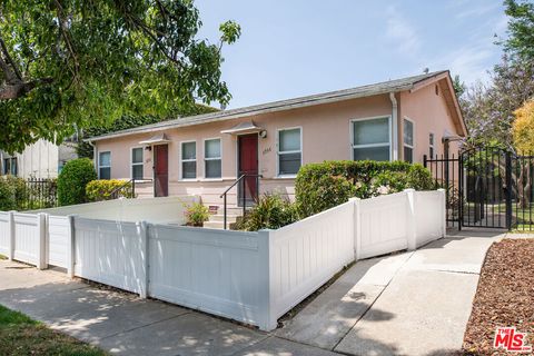 Photo of 1856 9th Street #1, Santa Monica, CA 90404 (MLS # 25566317)