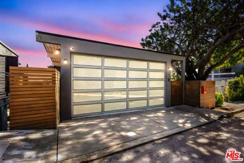 Photo of 2226 Ronda Vista Drive, Los Angeles, CA 90027 (MLS # 26866907)