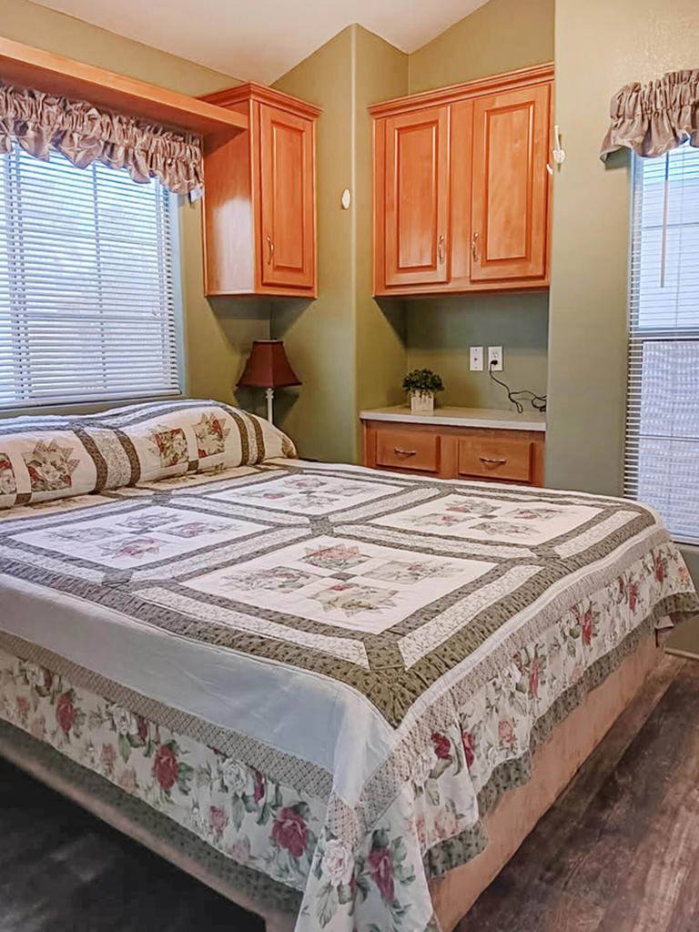 Not Applicable-1 - Manufactured In Park