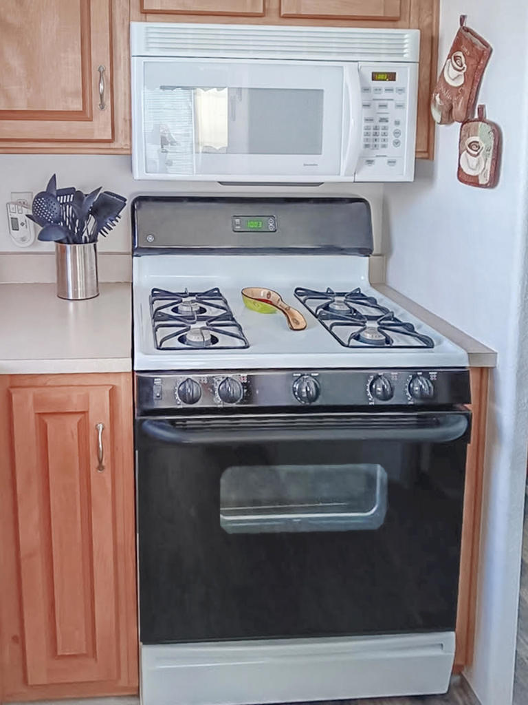 Not Applicable-1 - Manufactured In Park