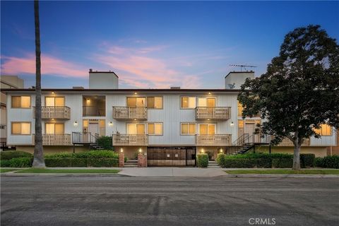 Photo of 14005 Milbank Street #7, Sherman Oaks, CA 91423 (MLS # SB26063256)