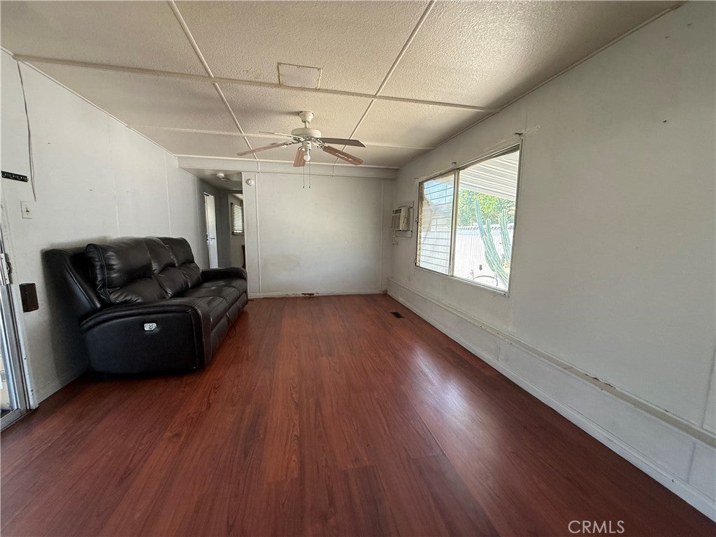 1600 S San Jacinto Avenue 125