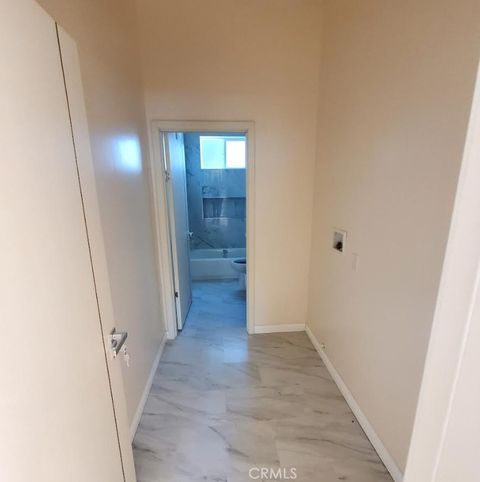 Tiny photo for 3765 Globe, Los Angeles, CA 90066 (MLS # WS26049100)