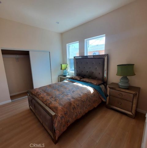 Tiny photo for 3765 Globe, Los Angeles, CA 90066 (MLS # WS26049100)
