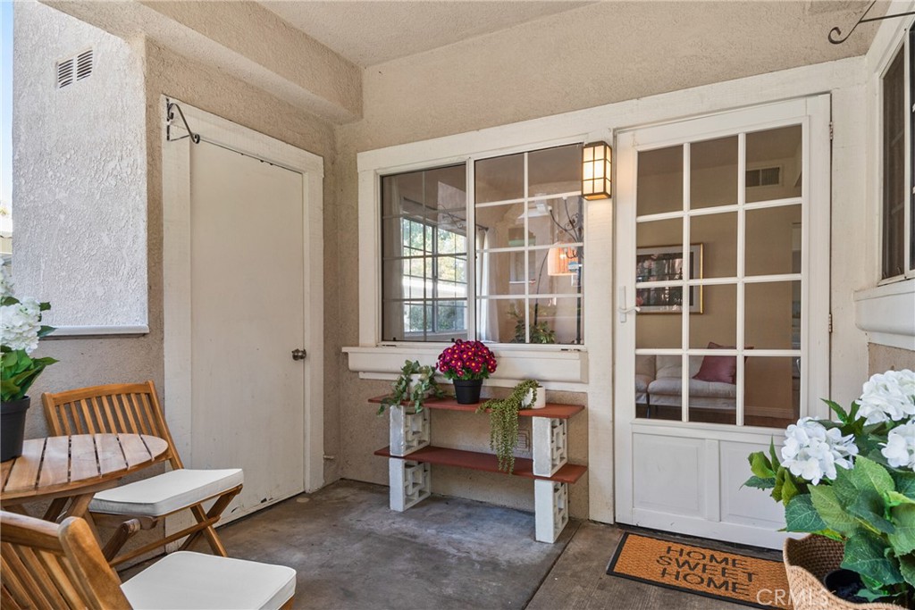 Las Flores (R1) (LF) - Residential