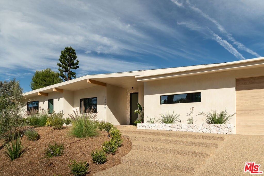 18840 La Amistad Place